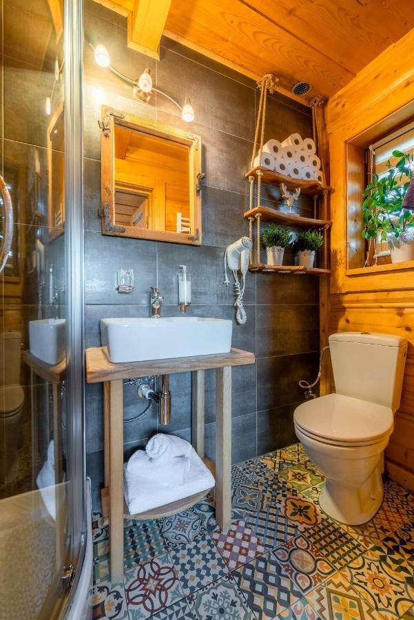 זאוב Domki Widokowe Wooden Luxury Chalet & Jacuzzi מראה חיצוני תמונה